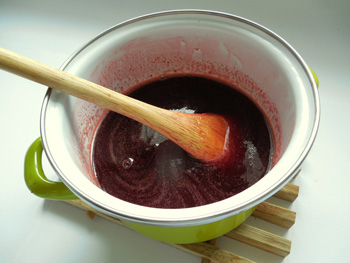 Domácí jahodový sirup