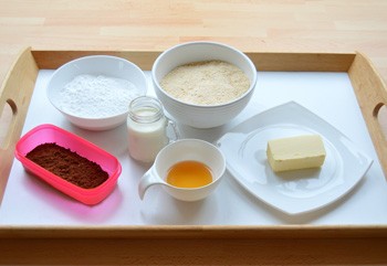 Suroviny na vosí hnízda