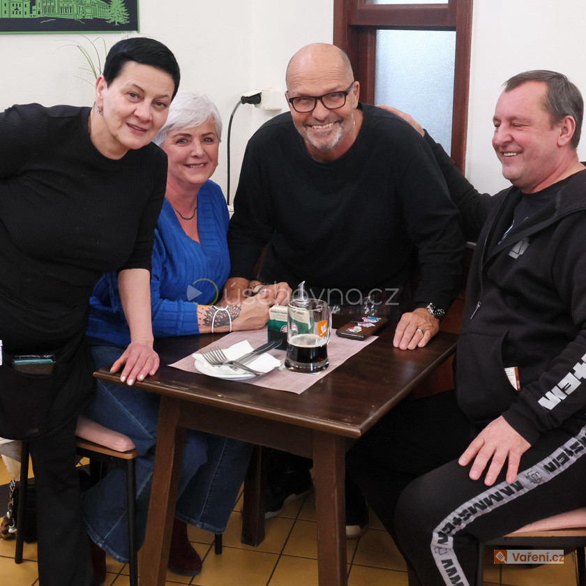 V bruntálské nádražce panoval chaos a obavy. Pohlreich v Ano, šéfe! musel tým učit základy za plného provozu