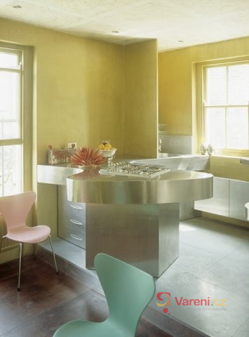 Rekonstrukce kuchyně a barevné možnosti