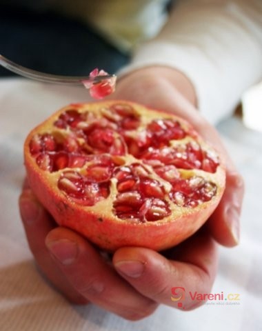 Granátové jablko - šťavnatá zrníčka