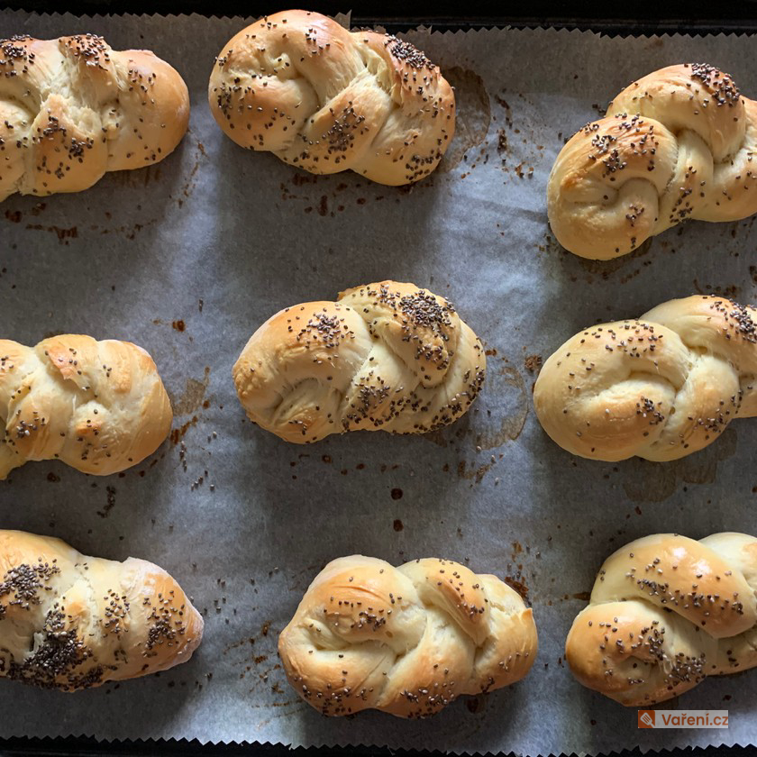 Jak síla mouky a způsob kynutí ovlivňují těsto? Zjistěte, proč vánočka kyne hůř než těsto na knedlíky