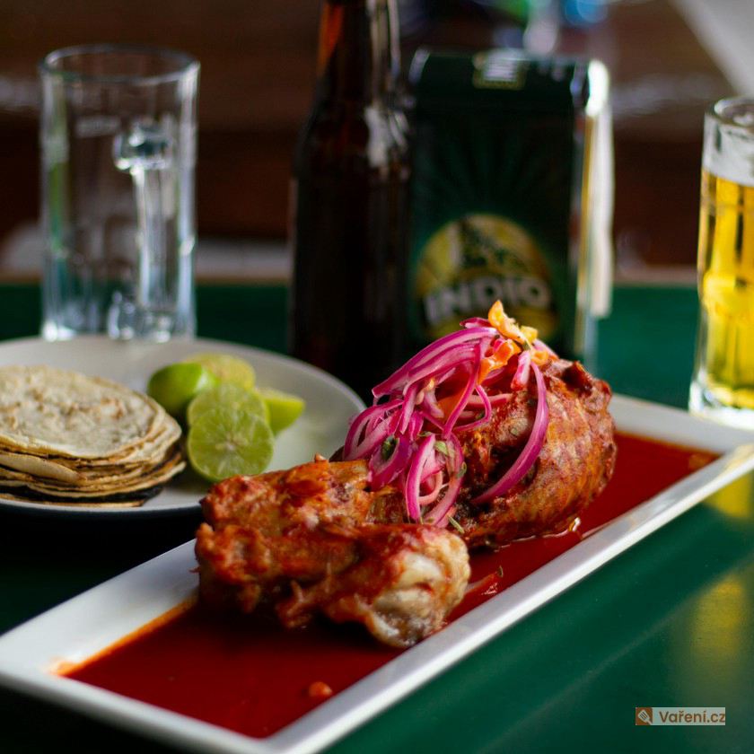 Tajná zbraň šéfkuchařů: Jak vařit a péct s pivem, kam ho použít a proč?