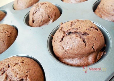 Recept na čokoládové muffiny krok za krokem