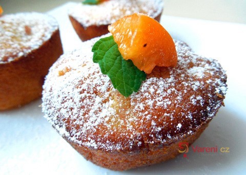 Pečeme s meruňkami: Recept na meruňkové muffiny krok za krokem