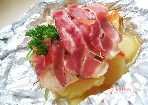 Recept na kuřecí překvapení v alobalu krok za krokem