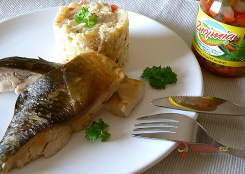 Recept na kapra na modro s bramborovým salátem krok za krokem