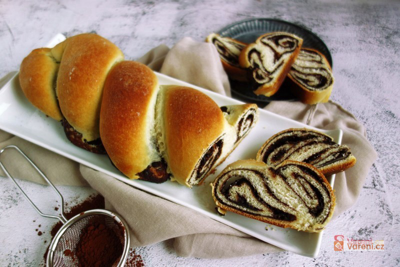 Kynutý závin s pudinkem: Sladký oběd nebo svačina, která nasytí celou rodinu