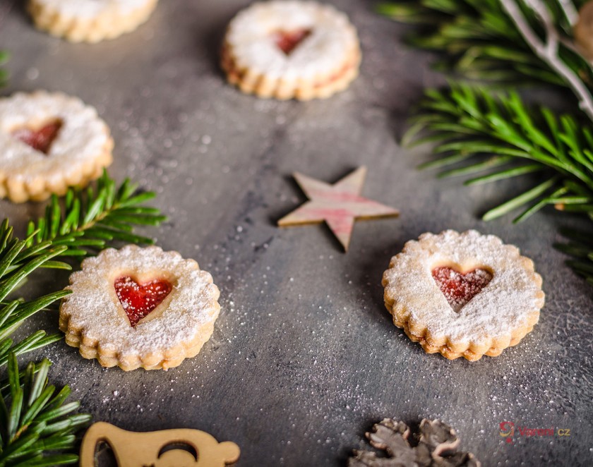 Videorecept: Vánoční linecké koláčky