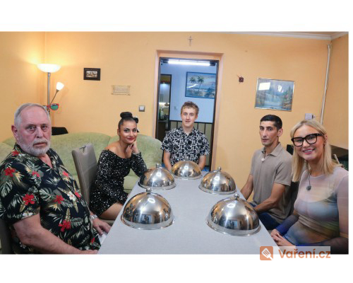 Prostřeno! v Moravskoslezském kraji, to je jízda plná chutí, emocí a nečekaných zvratů! Kdo jak zvládne tlak u plotny?