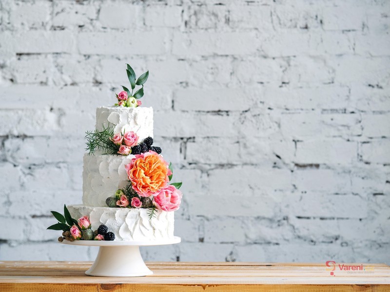 Svatební dorty a zákusky: Jaké jsou nejnovější trendy?