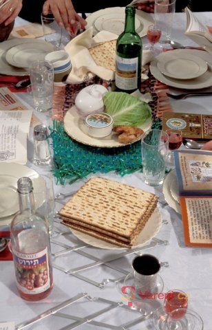 Maces - nekvašený chléb