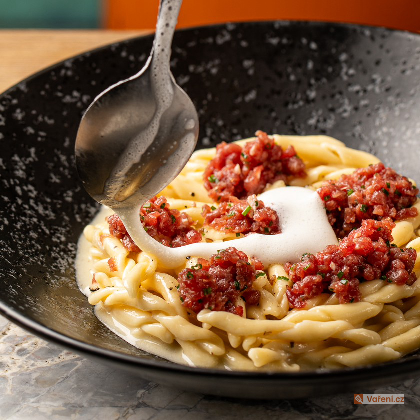 Jezte jako králové, plaťte jako smrtelníci: Jak ochutnat michelinskou kvalitu a nezbankrotovat?