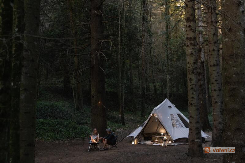 Domácí glamping a zahradní party s přespávačkou