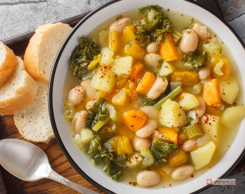 Jak si poradit, když v lednici skoro nic není? Skvělé recepty na každý den