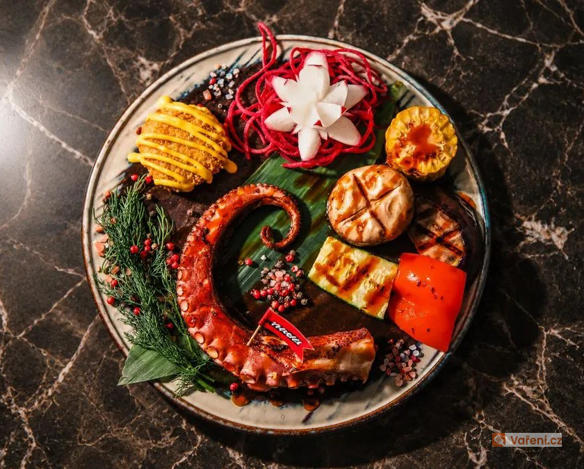 RestaurantWeek láká Čechy z gauče ke společnému stolu. Na podzim nabízí skvělé jídlo, nové známosti i chutě českých regionů