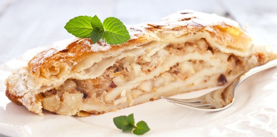 Kuchařka Moučníky-listové těsto naslano i nasladko