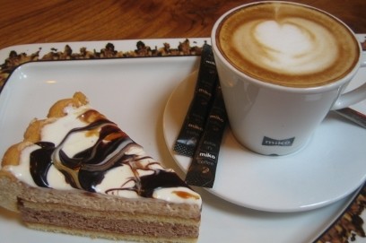 Kuchařka Zákusky ne jen ke kávě