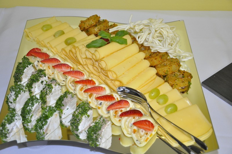 Kuchařka Receptury studených pokrmů