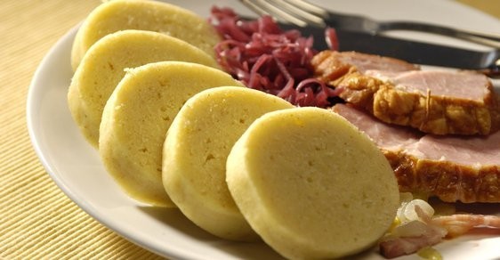 Přílohy k masu a omáčkám, knedlíky