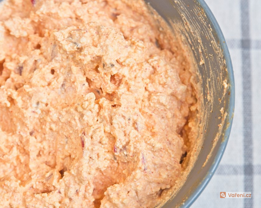 Zdravá tvarohová pomazánka s paprikou