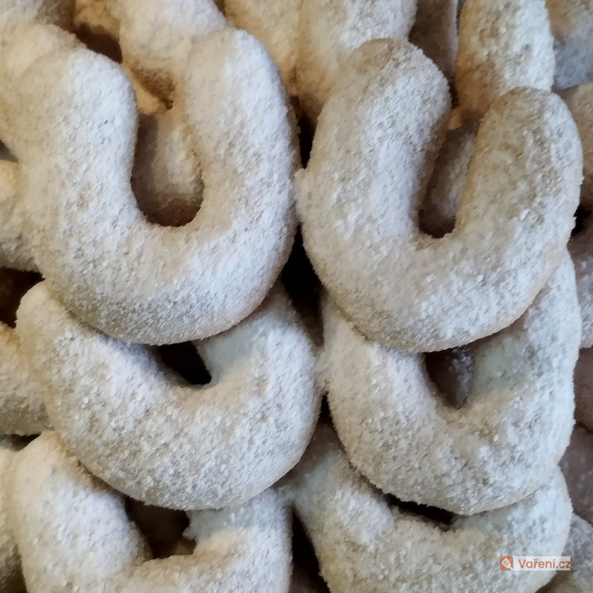 Babiččiny vanilkové rohlíčky - fotografie 2