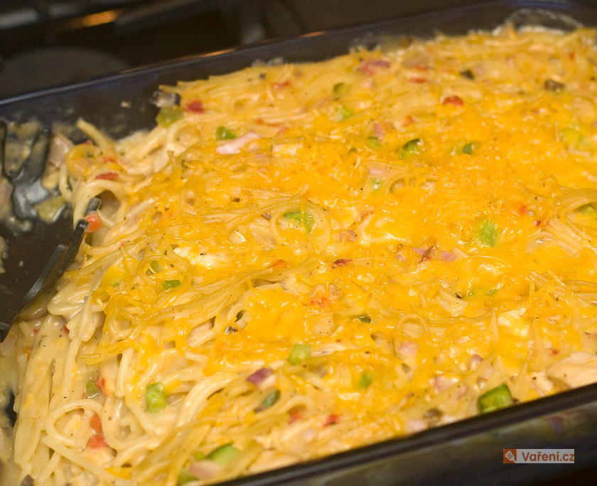 Zapečené špagety se smetanou