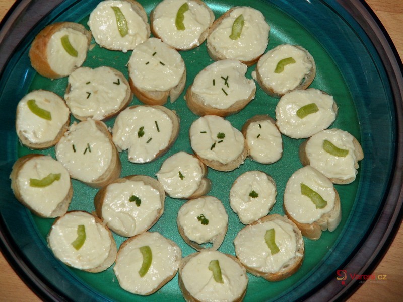 Česneková pomazánka 2 - fotografie 4