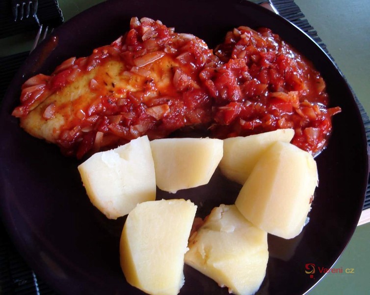 Treska v rajčatové omáčce - fotografie 2