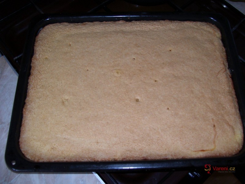 Trojbarevné řezy s tvarohem - fotografie 5