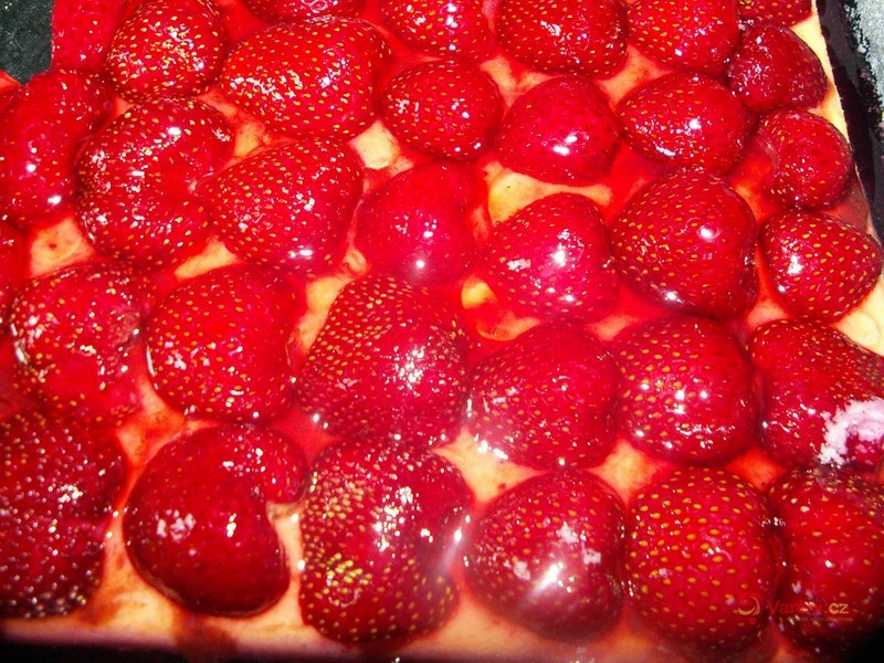 Rychlý jahodový zákusek - fotografie 5