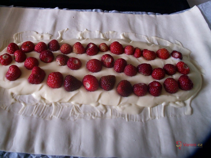 Závin z listového těsta s tvarohem  - fotografie 2