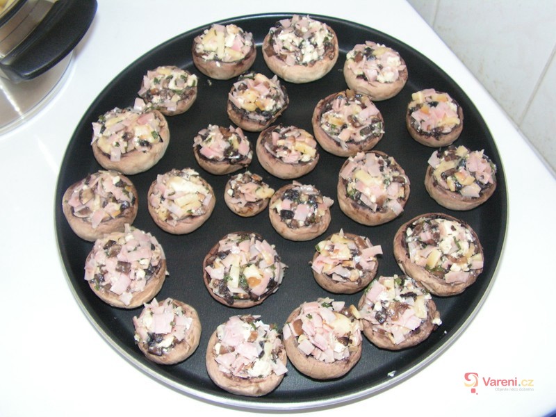 Plněné žampiony šunkou - fotografie 5