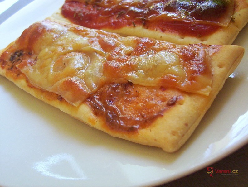 Sýrové pizza plátky