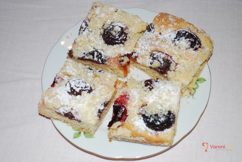 Staročeský švestkový koláč - fotografie 2