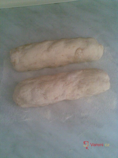 Kynutý houskový knedlík - fotografie 3