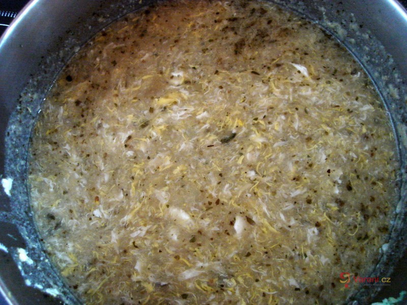 Hustá česnečka s majoránkou - fotografie 2