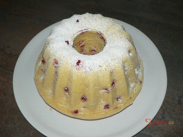 Rybízová bábovka - fotografie 3