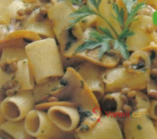 Pasta al sugo con funghi - fotografie 2
