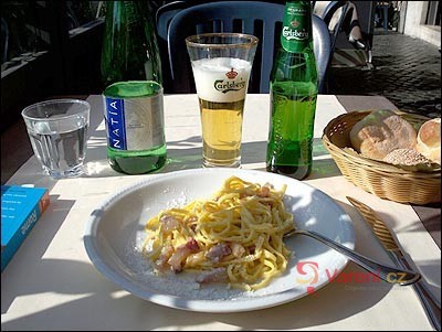 Pikantní špagety se sýrem - fotografie 2