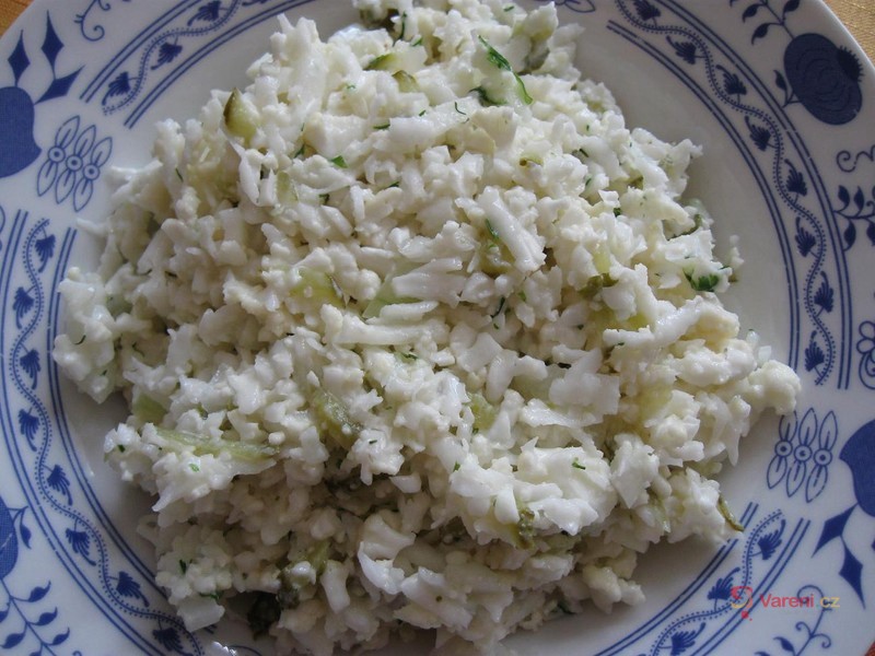 Květákový salát s okurkou - fotografie 2