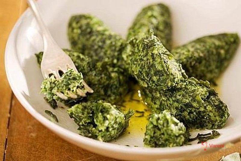 Noky se špenátem - fotografie 2