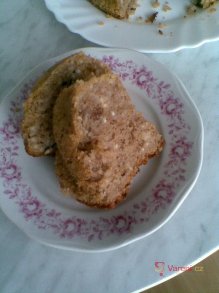 Tvarohová bábovka s rozinkami - fotografie 4