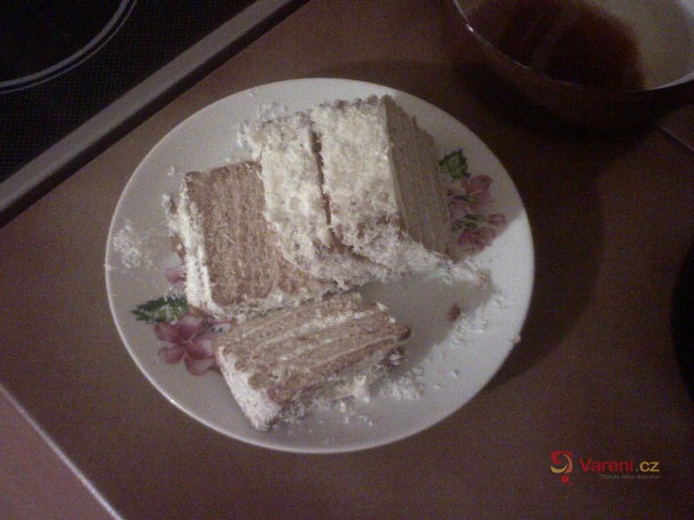 Jednoduché BeBe sušenky s krémem - fotografie 2