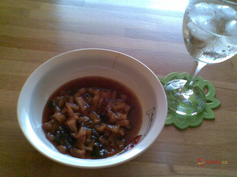 Teplý jablíčkový kompot - fotografie 3