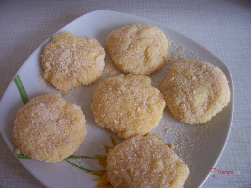 Sýrovo-vaječné placičky  - fotografie 3