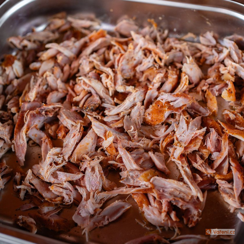 Trhané grilované kuřecí s jablečnou omáčkou - fotografie 4