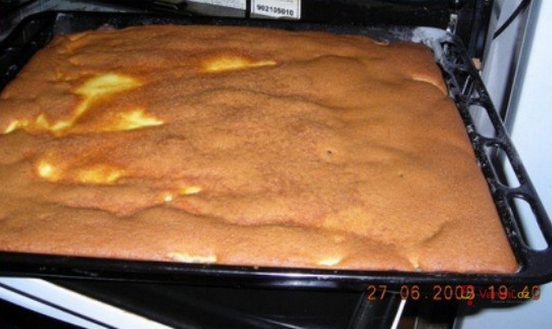 Tříbarevná buchta - fotografie 2