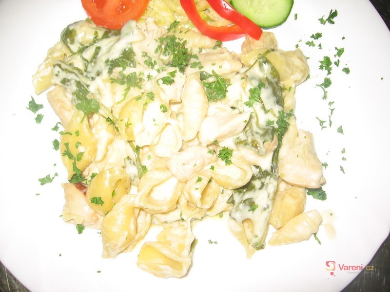 Česnekové kuře se špenátem a ricottou - fotografie 4