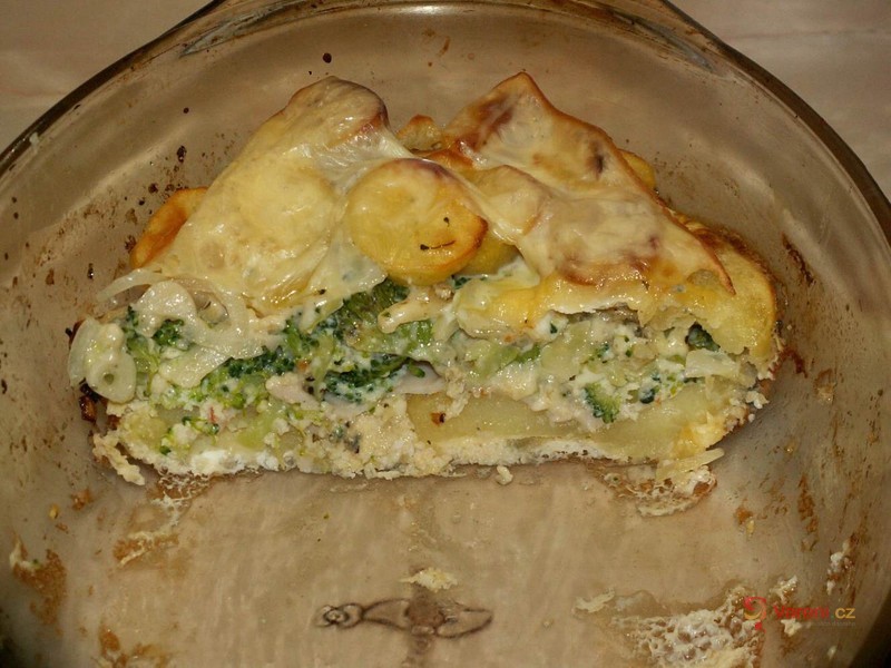 Zapečené brambory s brokolicí - fotografie 4